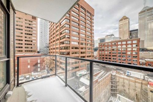602-310 12 Avenue Sw, Calgary, AB - Outdoor With Balcony