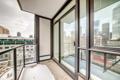 602-310 12 Avenue Sw, Calgary, AB -  With Balcony With Exterior