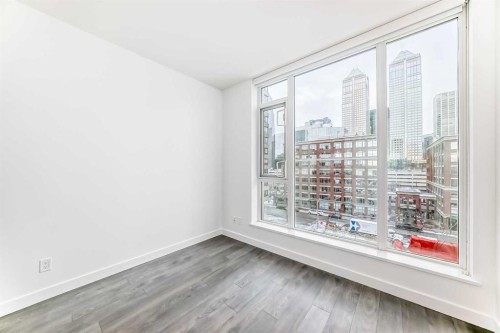 602-310 12 Avenue Sw, Calgary, AB - Indoor Photo Showing Other Room