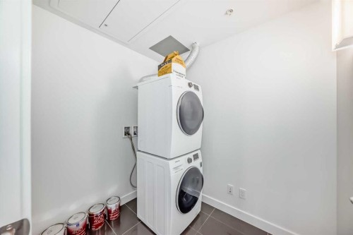 602-310 12 Avenue Sw, Calgary, AB - Indoor Photo Showing Laundry Room