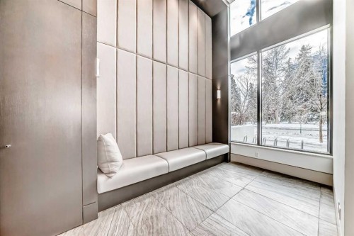 602-310 12 Avenue Sw, Calgary, AB - Indoor Photo Showing Other Room