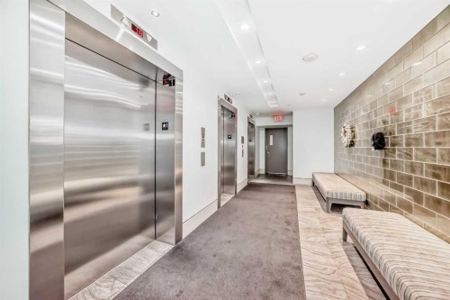 602-310 12 Avenue Sw, Calgary, AB - Indoor Photo Showing Other Room