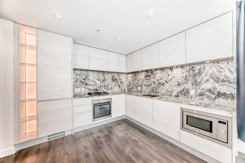 602-310 12 Avenue Sw, Calgary, AB - Indoor Photo Showing Kitchen With Upgraded Kitchen