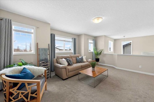 180 Kinlea Link Nw, Calgary, AB - Indoor Photo Showing Living Room