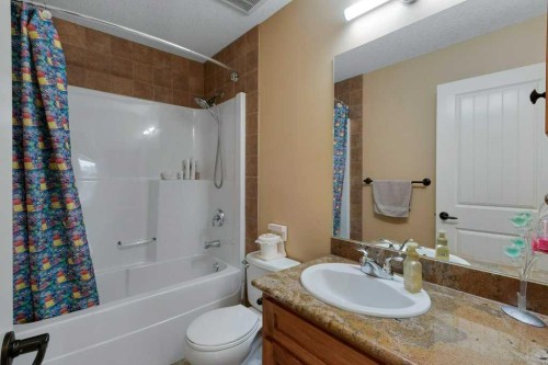 200 Cimarron Drive, Okotoks, AB - Indoor Photo Showing Bathroom