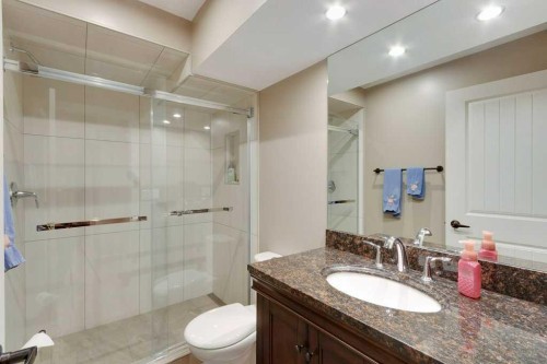 200 Cimarron Drive, Okotoks, AB - Indoor Photo Showing Bathroom