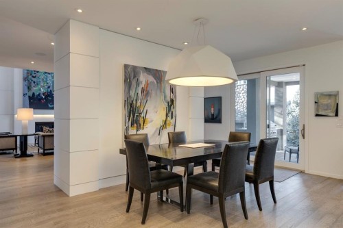 329 11 Street Nw, Calgary, AB - Indoor Photo Showing Dining Room