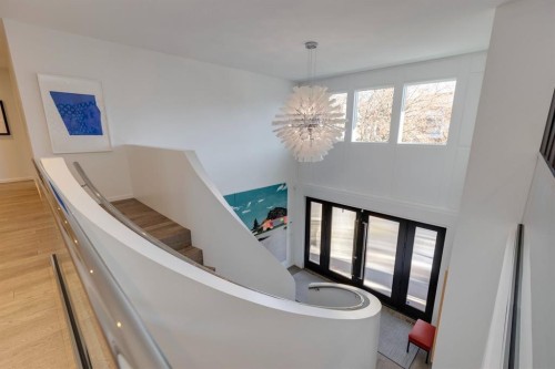 329 11 Street Nw, Calgary, AB - Indoor Photo Showing Other Room