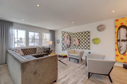 329 11 Street Nw, Calgary, AB - Indoor Photo Showing Living Room