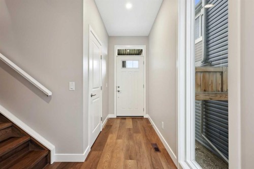 41 Seton Grove Se, Calgary, AB - Indoor Photo Showing Other Room
