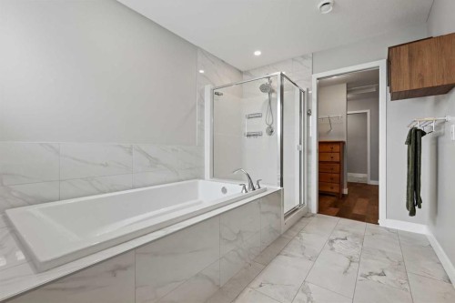 41 Seton Grove Se, Calgary, AB - Indoor Photo Showing Bathroom