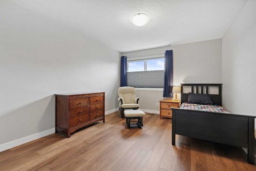 41 Seton Grove Se, Calgary, AB - Indoor Photo Showing Bedroom