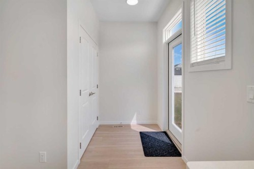 190 Dawson Harbour Rise, Chestermere, AB - Indoor Photo Showing Other Room