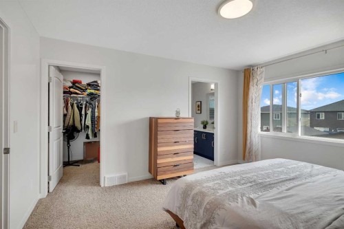 190 Dawson Harbour Rise, Chestermere, AB - Indoor Photo Showing Bedroom