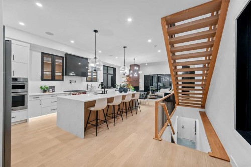 3112 13 Avenue Sw, Calgary, AB - Indoor Photo Showing Other Room