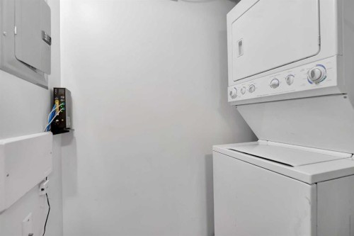 101-120 Panatella Landing Nw, Calgary, AB - Indoor Photo Showing Laundry Room