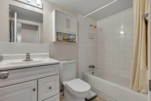 301-6464 Travois Crescent Nw, Calgary, AB - Indoor Photo Showing Bathroom