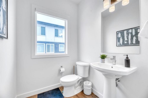 220 Creekstone Drive Sw, Calgary, AB - Indoor Photo Showing Bathroom
