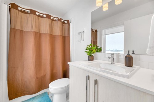 220 Creekstone Drive Sw, Calgary, AB - Indoor Photo Showing Bathroom