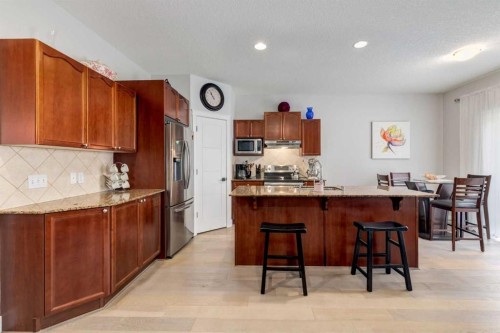 163 Cougarstone Court Sw, Calgary, AB - Indoor Photo Showing Kitchen