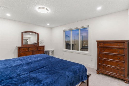 11330 86 Street Se, Calgary, AB - Indoor Photo Showing Bedroom