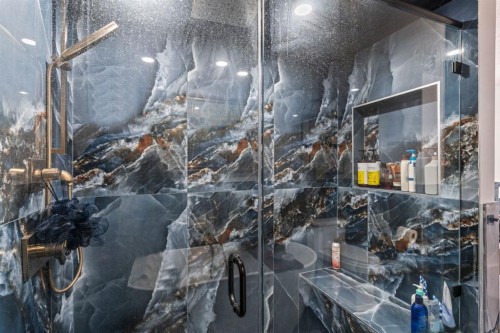 11330 86 Street Se, Calgary, AB - 