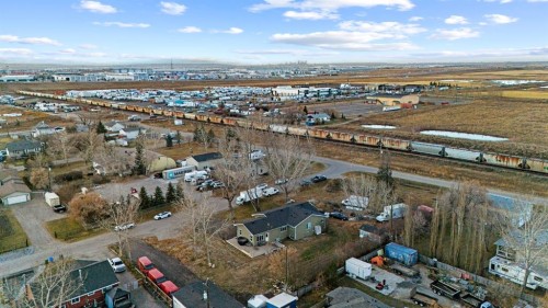 11330 86 Street Se, Calgary, AB - Outdoor With View