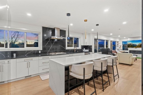 11330 86 Street Se, Calgary, AB - Indoor