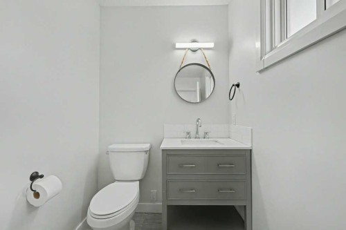 46 Benchlands Drive, Cochrane, AB - Indoor Photo Showing Bathroom