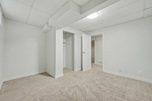 46 Benchlands Drive, Cochrane, AB - Indoor Photo Showing Other Room