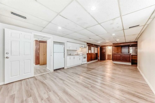 87 Rundleson Way Ne, Calgary, AB - Indoor Photo Showing Other Room