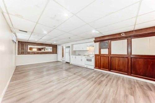 87 Rundleson Way Ne, Calgary, AB - Indoor Photo Showing Other Room