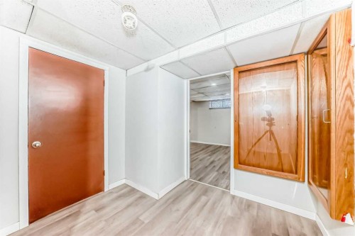 87 Rundleson Way Ne, Calgary, AB - Indoor Photo Showing Other Room