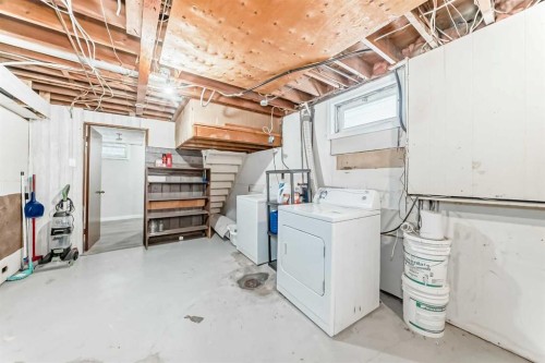 87 Rundleson Way Ne, Calgary, AB - Indoor Photo Showing Laundry Room