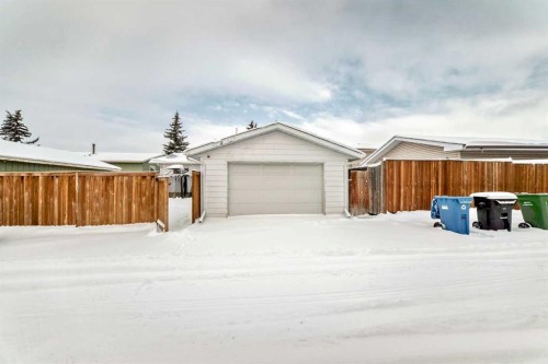 87 Rundleson Way Ne, Calgary, AB - Outdoor
