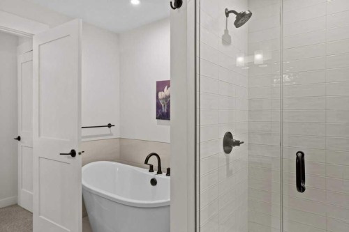 107-1315 Spring Creek Gate, Canmore, AB - Indoor Photo Showing Bathroom