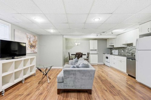 2 Woodfern Road Sw, Calgary, AB - Indoor