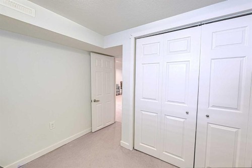 51 Hollyburn Road Sw, Calgary, AB - Indoor Photo Showing Other Room