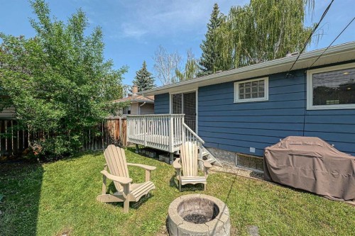 51 Hollyburn Road Sw, Calgary, AB - Outdoor