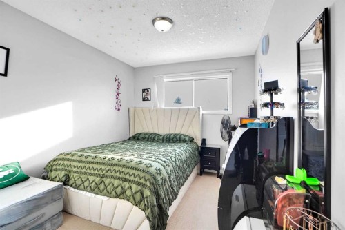 280 Whitworth Way Ne, Calgary, AB - Indoor Photo Showing Bedroom