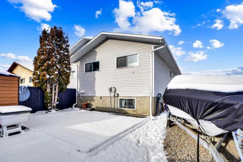 280 Whitworth Way Ne, Calgary, AB - Outdoor With Exterior