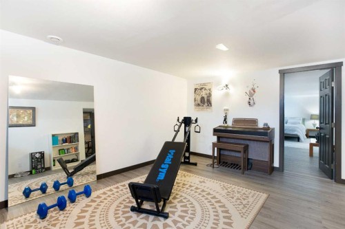 2607 Kelwood Drive Sw, Calgary, AB - Indoor