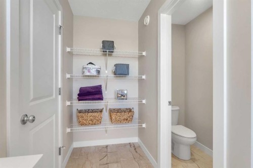 430 South Shore Drive, Chestermere, AB - Indoor Photo Showing Bathroom
