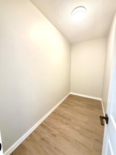 131 Westview Drive, Nanton, AB - Indoor Photo Showing Other Room