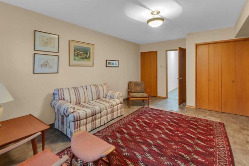 1801 Cayuga Drive Nw, Calgary, AB - Indoor