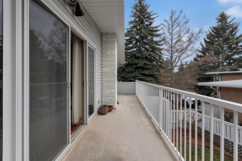1801 Cayuga Drive Nw, Calgary, AB - Outdoor With Exterior