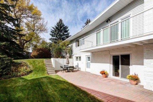 1801 Cayuga Drive Nw, Calgary, AB - Outdoor With Exterior