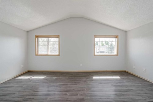 31 Panatella Drive Nw, Calgary, AB - Indoor Photo Showing Other Room