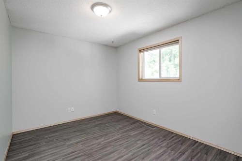 31 Panatella Drive Nw, Calgary, AB - Indoor Photo Showing Other Room