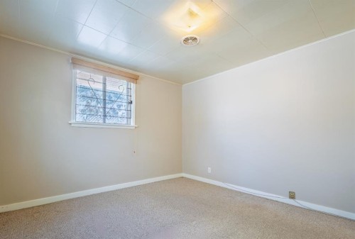 1126 8 Street Se, Calgary, AB - Indoor Photo Showing Other Room